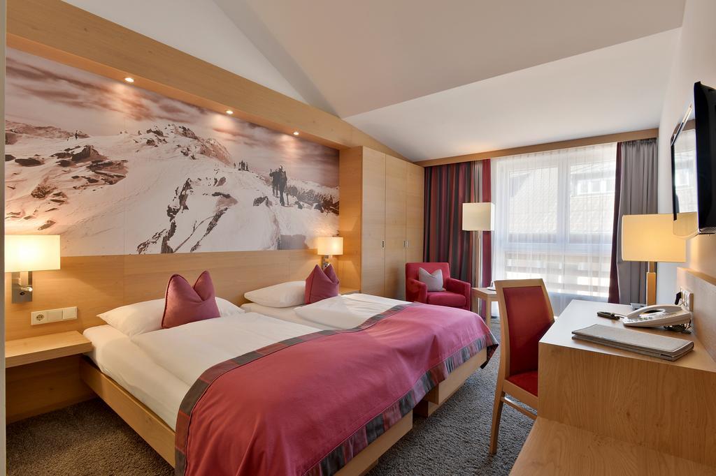 Hotel Goldener Adler 4*