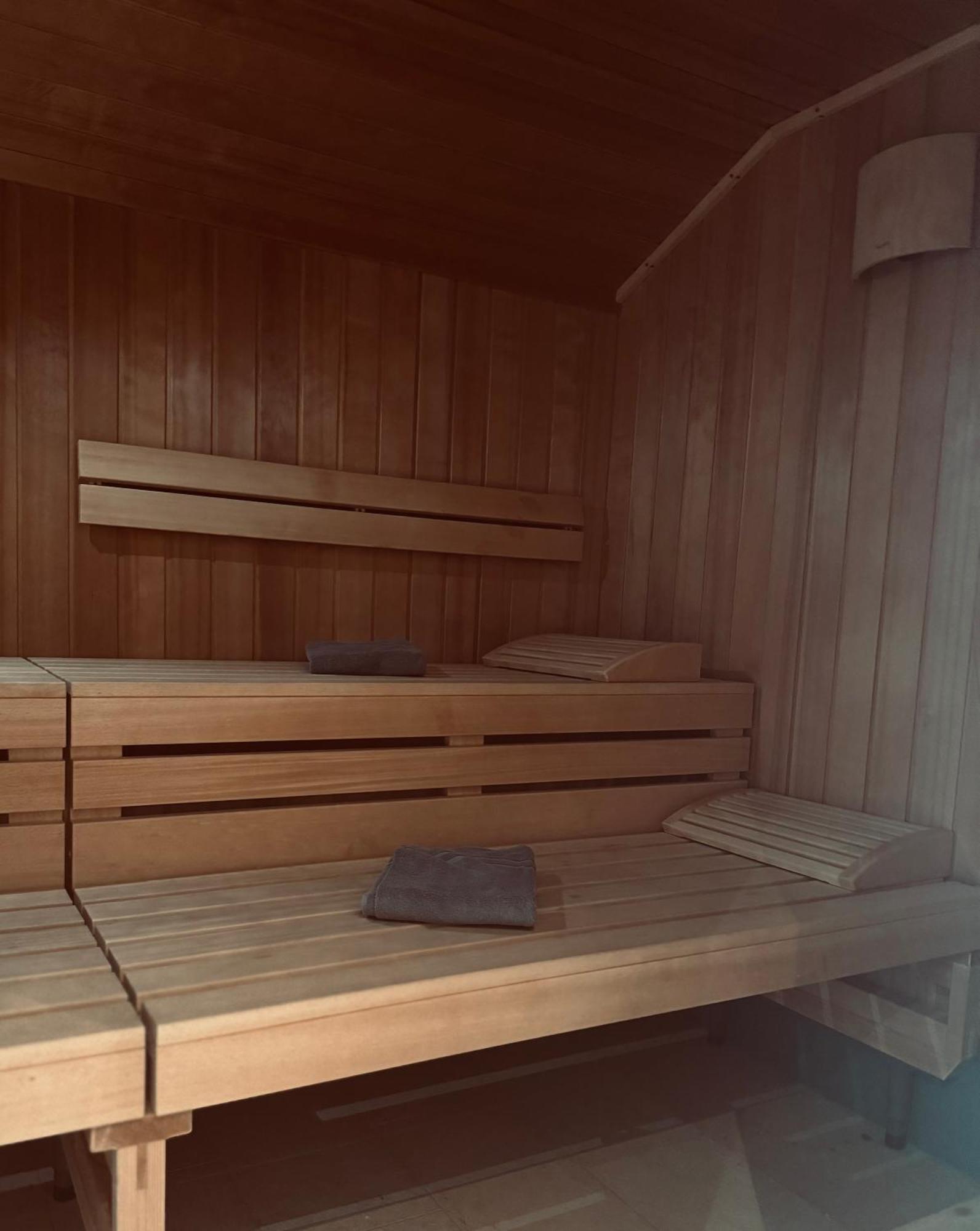 Goldener Adler Hotel 4*
